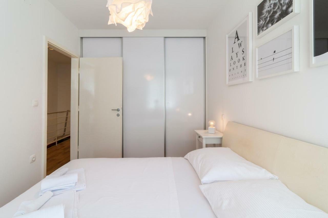 Apartment In Centre For 6 Split Extérieur photo