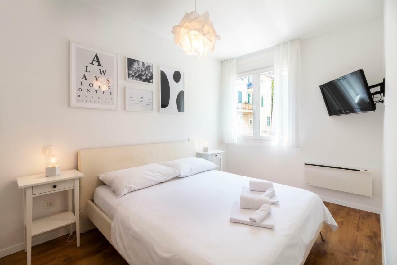 Apartment In Centre For 6 Split Extérieur photo