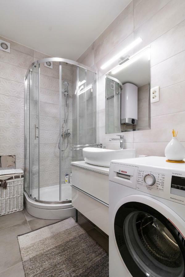Apartment In Centre For 6 Split Extérieur photo